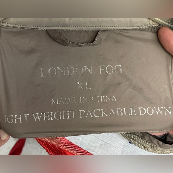 London Fog Women’s XL Light Gray Quilted Jacket. - Picture 5 of 13